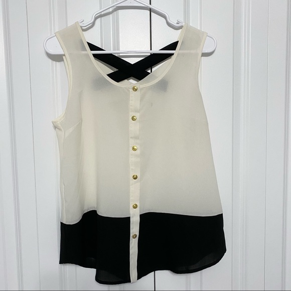 Women’s Top Size Medium - Picture 1 of 4